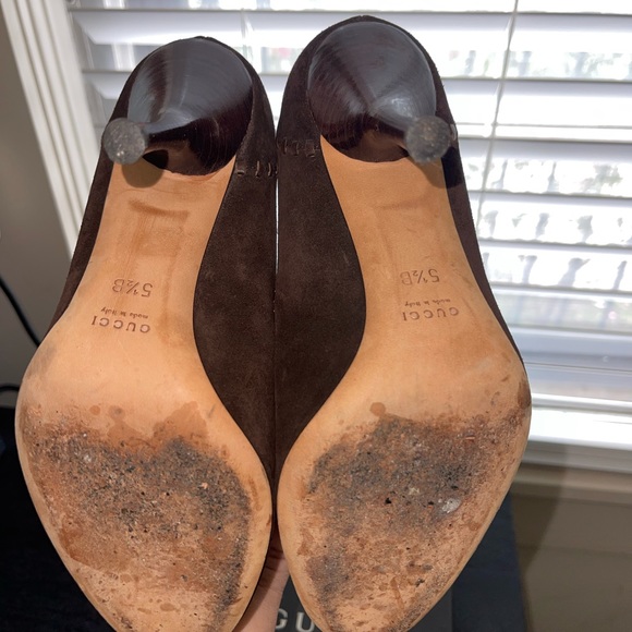 AUTHENTIC GUCCI HEELS - Picture 5 of 6